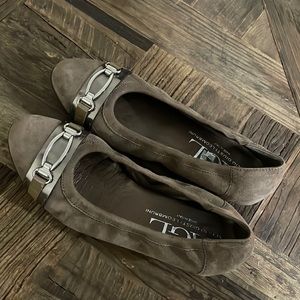 AGL - Attilio Giusti Leombruni Taupe Brown Shimmer Wedge